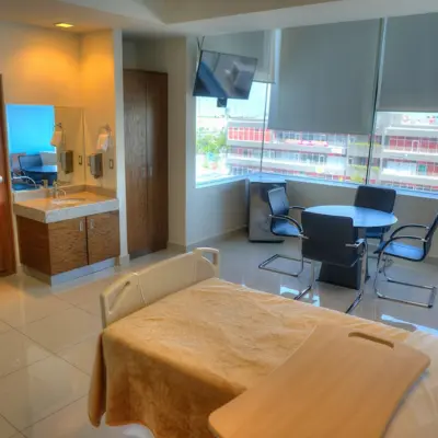 centro médico hospitaria gastro cirujano